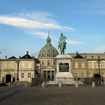 Spacious Norrebro Stay For Groups & Families