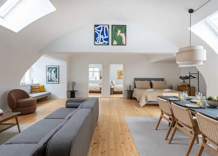 Spacious Norrebro Stay For Groups & Families